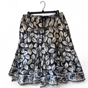 Max Studio black and white floral skirt 100% Cotton